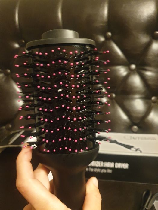 Perie uscare, ondulat parul sau volumizat