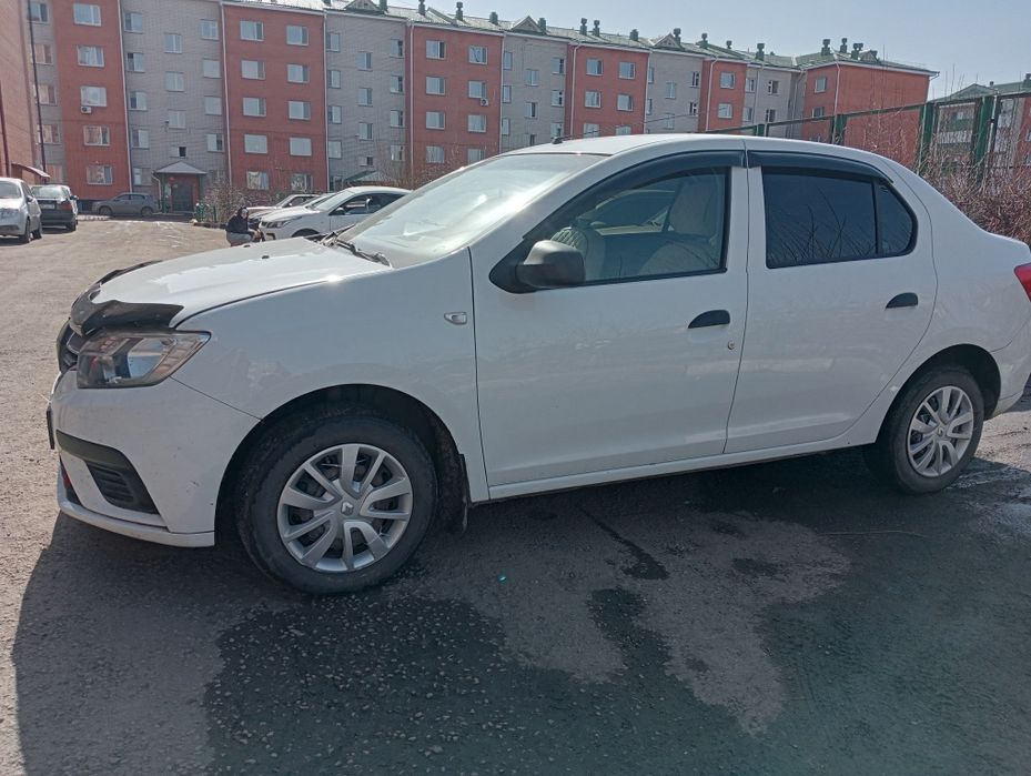 Продам Рено Логан 2020го