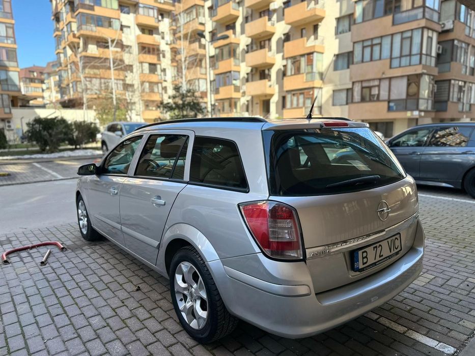 Opel astra an 2008 dizel proprietar acept orice proba