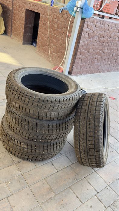 Продам зимные шины R17