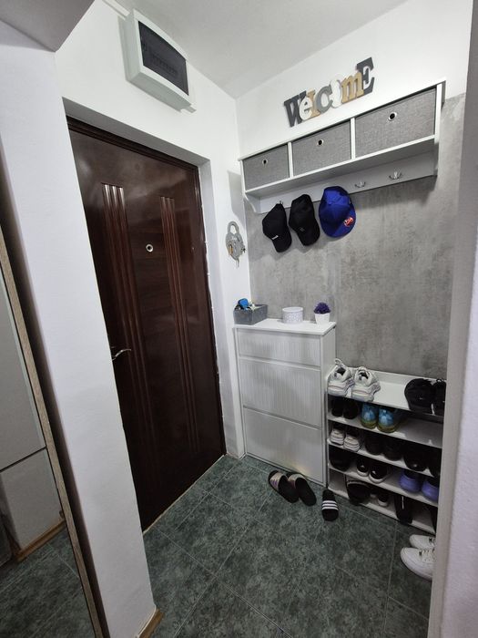 Apartament 3 camere la pret de garsoniera