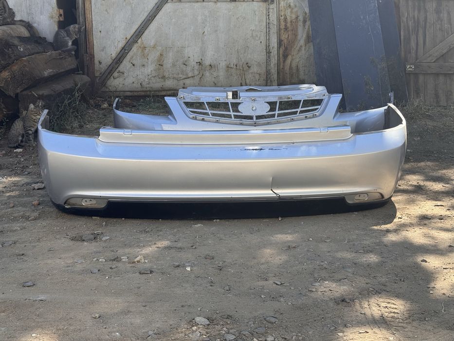 Продам бампер на приору