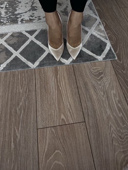 Продам изящные туфли