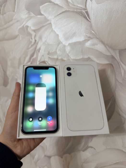 IPhone 11/128Gb - В отличном состоянии
