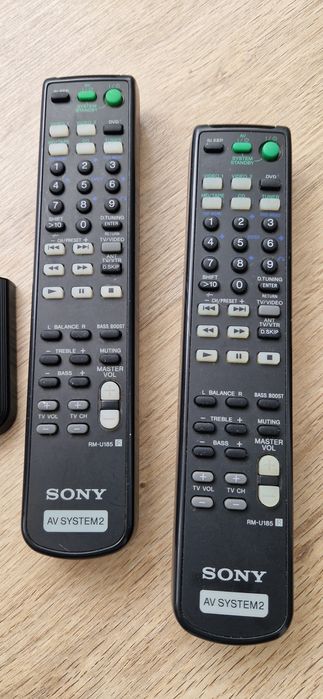 Vand  telecomanda  Sony