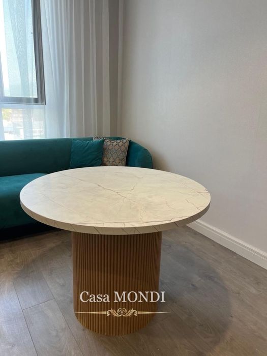 Кухыный стол стуля