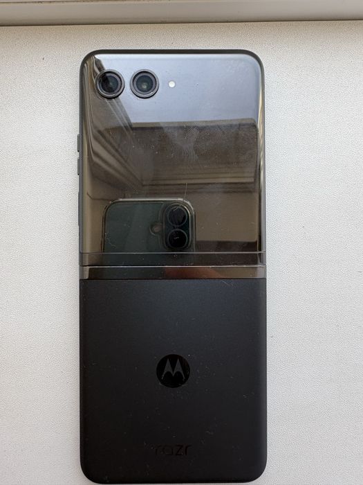 Vand Motorola Razr 40 Ultra