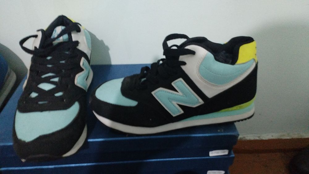 Американские зимние кроссовки New Balance.