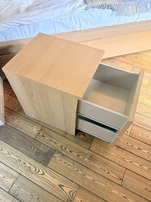 Прикроватная тумба IKEA MALM