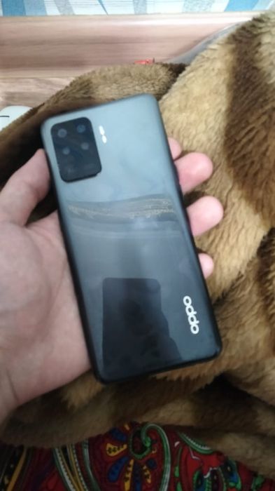 Продам телефон Oppo Reno5 Lite