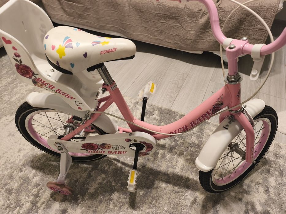 Vând bicicleta copii 5--9 ani