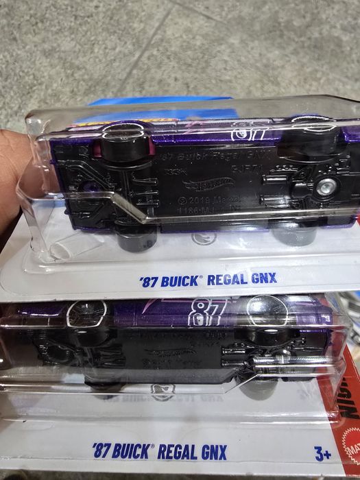 Hotwheels TH - Treasure Hunt - Buick Regal , Porche Pink, Ferrari , MB