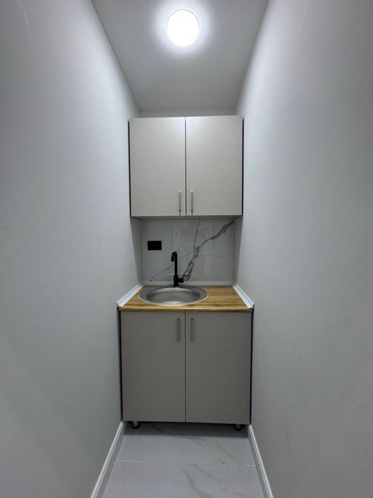 Продам коммерчкское помещение / метро Новза (Хамза) / вдоль дороги