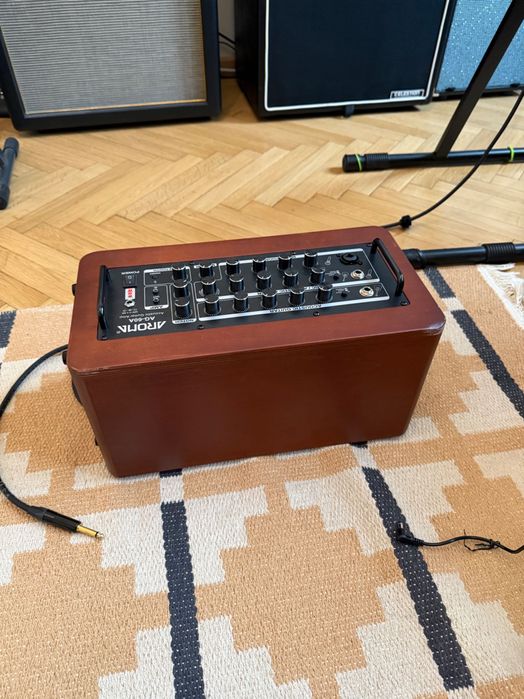 Boxă Street busking