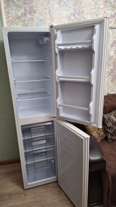 ПРОДАМ!!! Новый, холодильник Almagreen