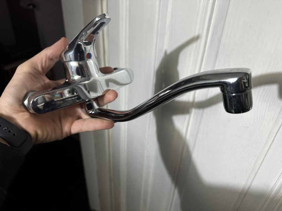 Кухненски стенен смесител Vidima