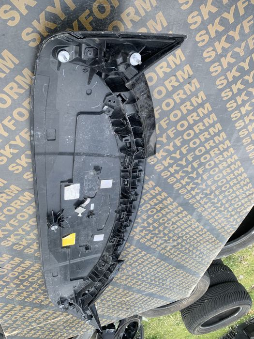 Спойлер Капак Range Rover Evoque L460