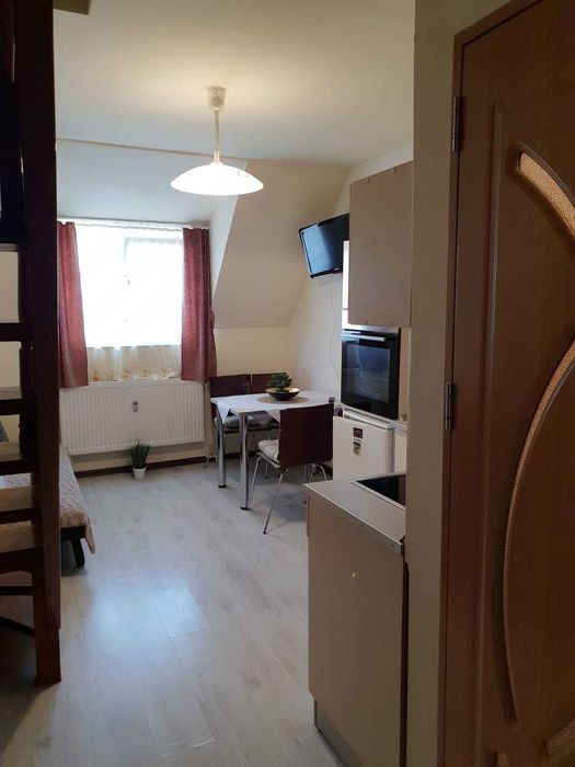 inchiriez garsoniera