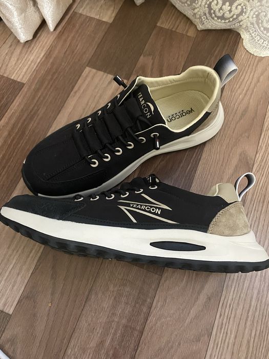 Мужские кроссовки