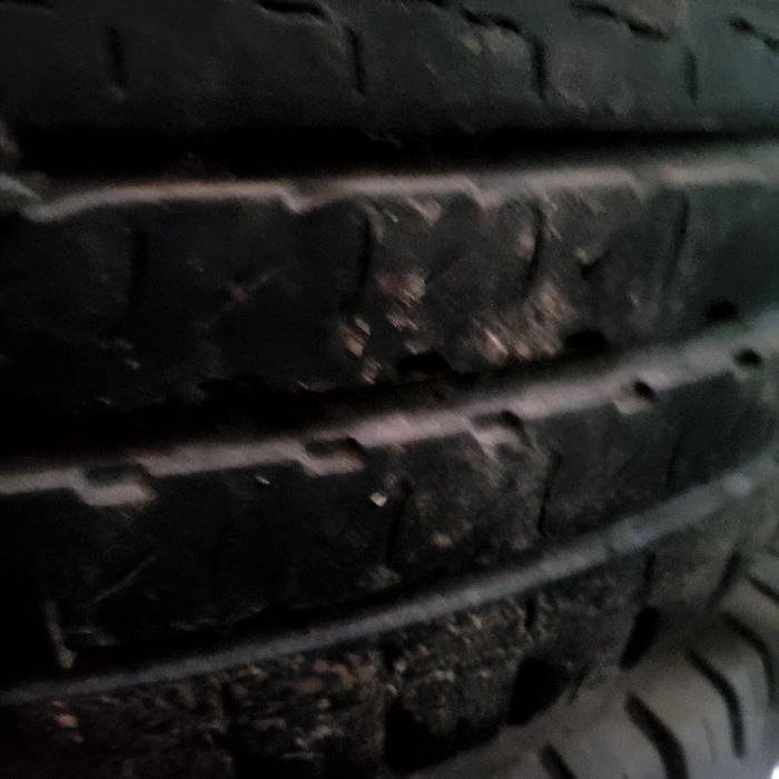 Cauciucuri 215/75/16C