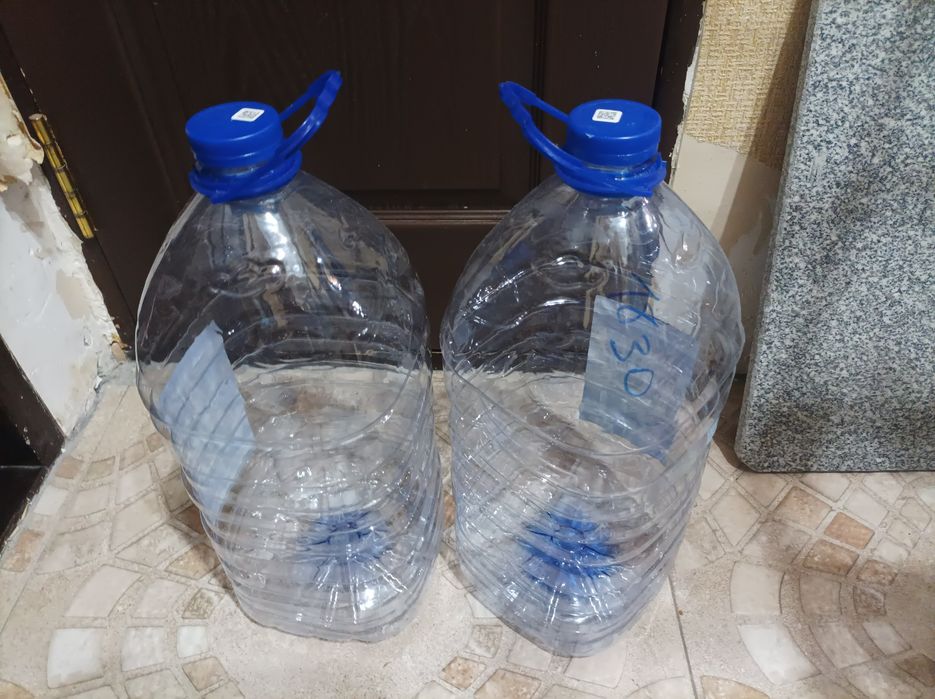 Баклажки 10 литров чистые