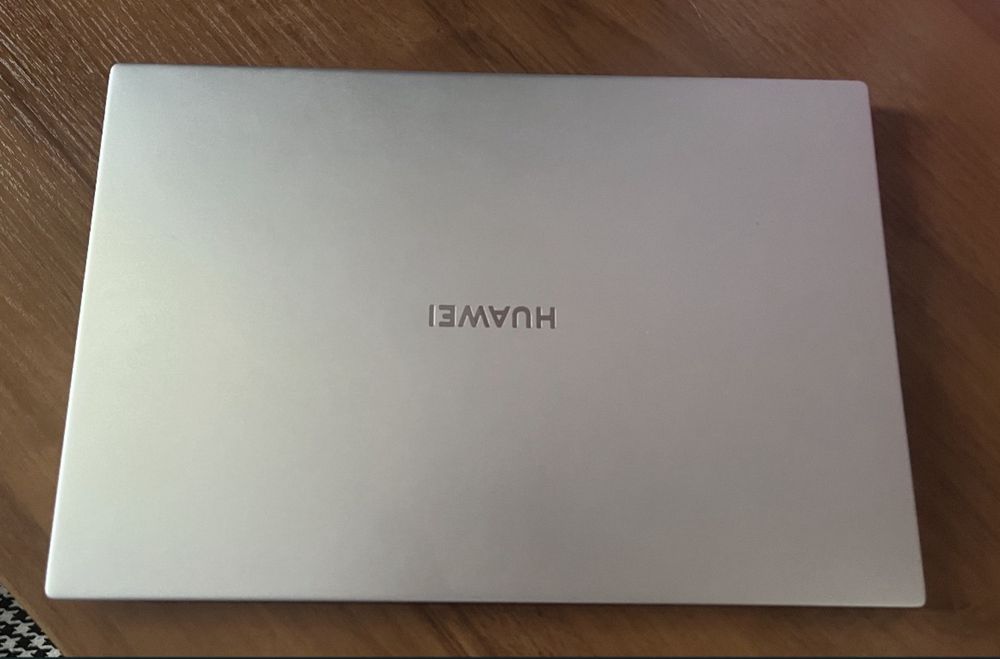 Huawei MateBook D14