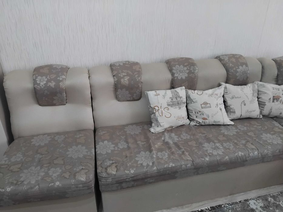 Холов ъгъл +2 табуретки