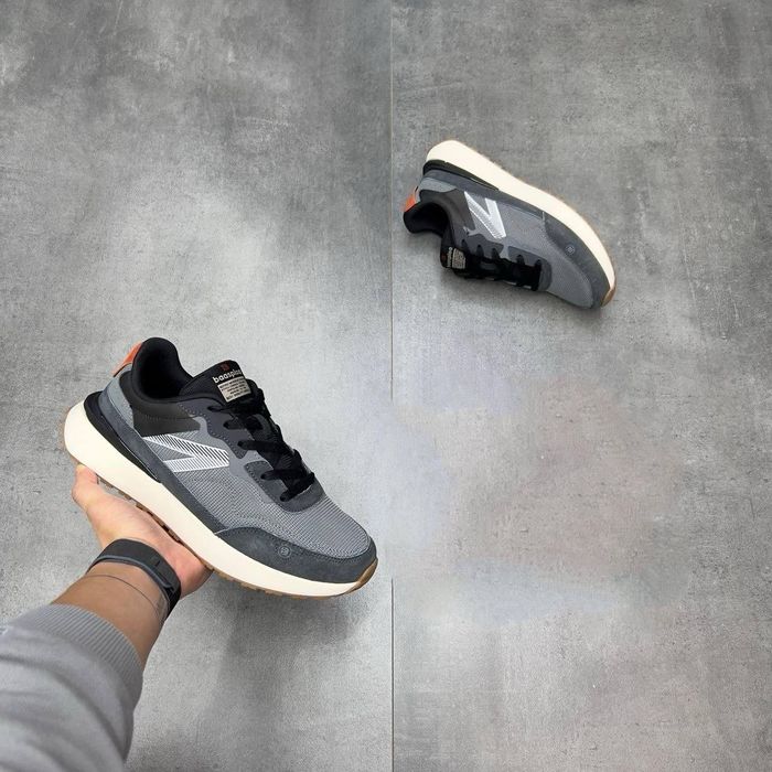 Кроссовки HOKA LUX