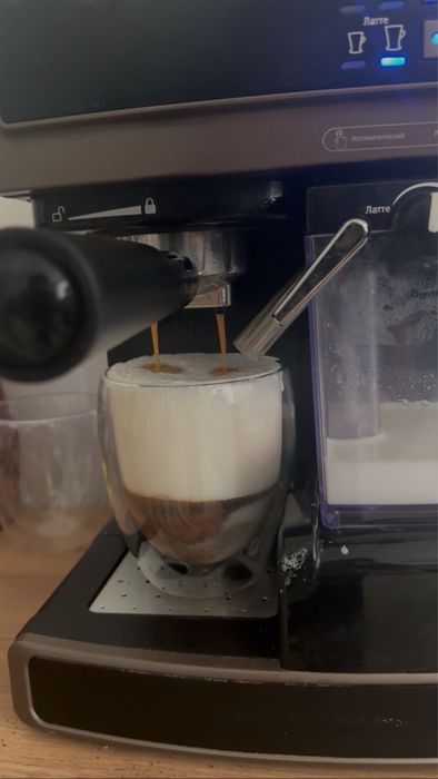 Сдается парикмахерское кресло в аренду.