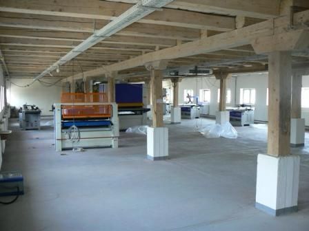 Vand atelier / fabrica mobila