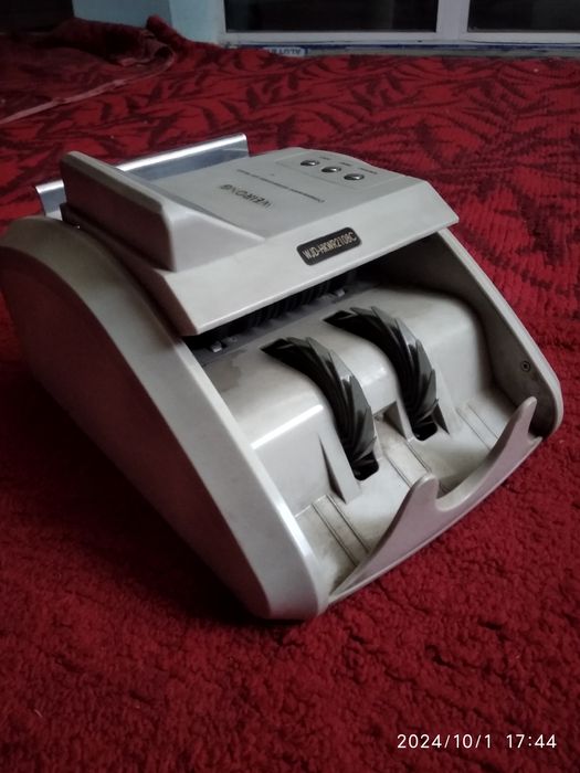 Счётчик банкнот продаётся