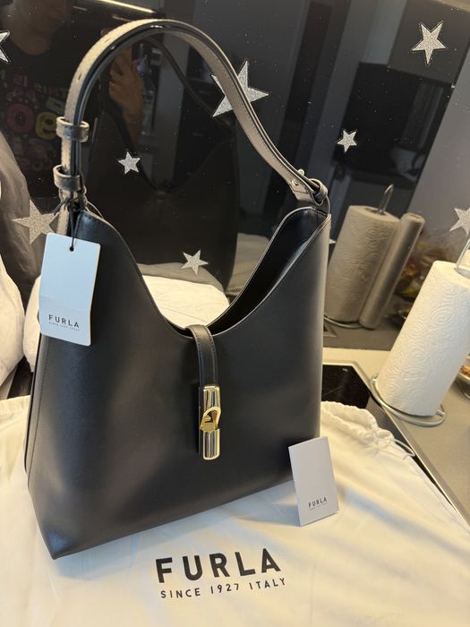 Furla Goccia M Hobo