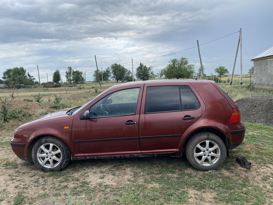 Гольф 4 сатылады