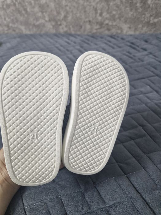 Черные сандали детские