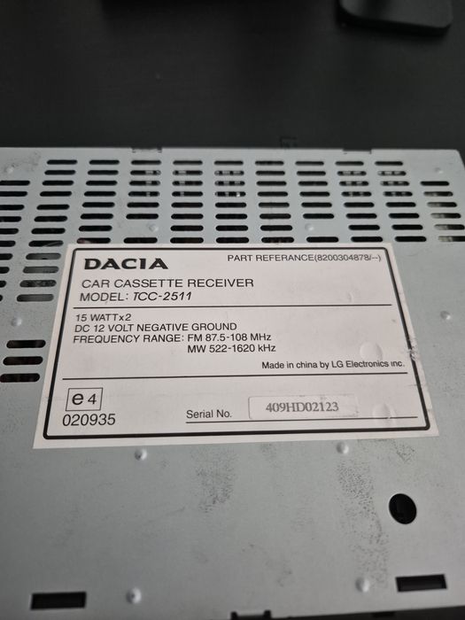 Player casetofon auto Original Dacia TCC-211 2x15W by LG