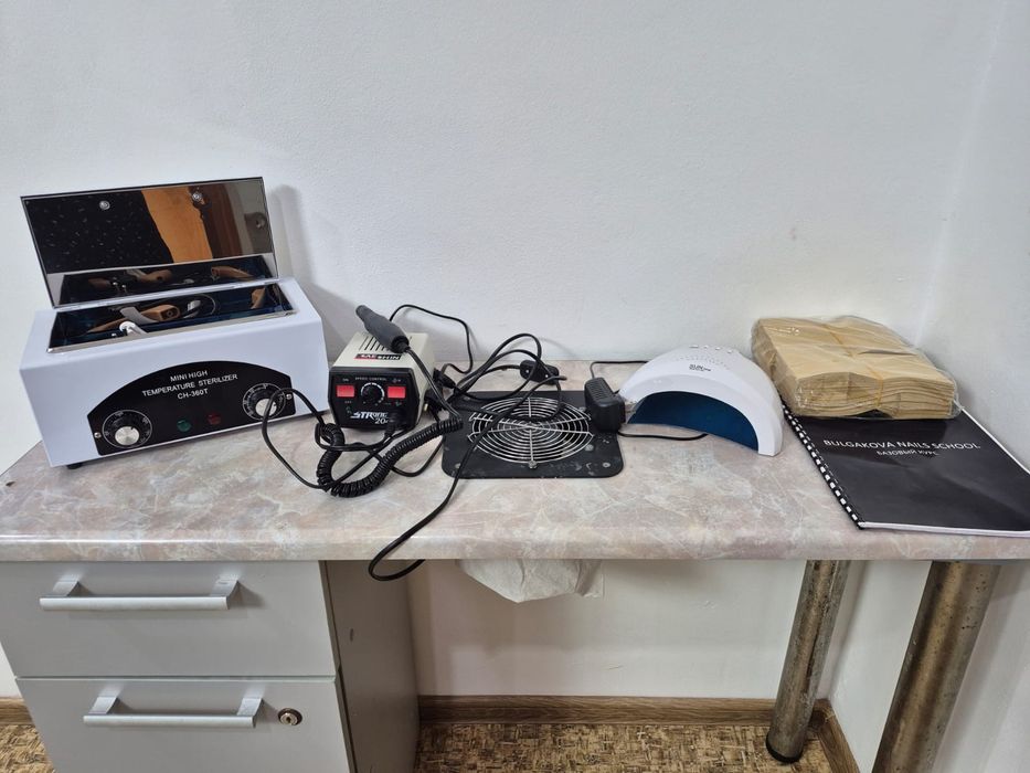 Продам все для маникюра