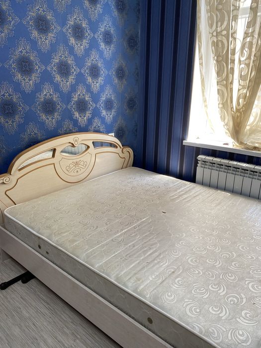 Продам спальный гарнитур (взрослый)