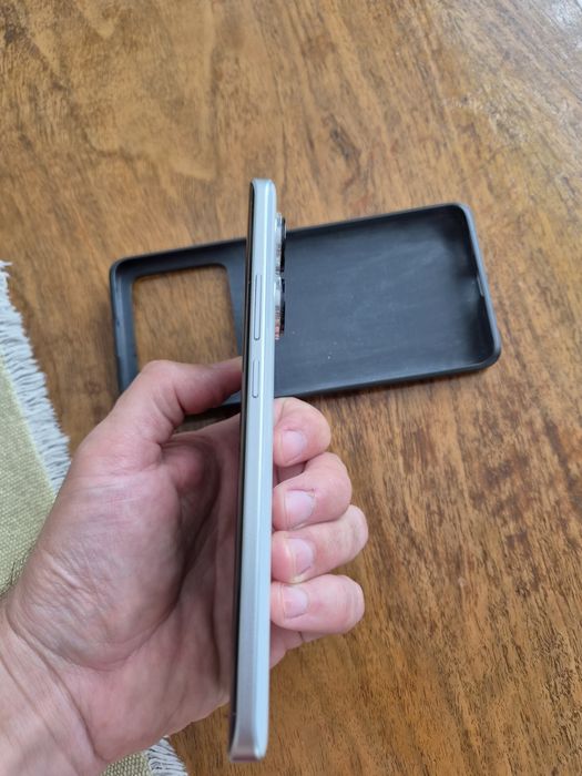 Xiaomi redmi note 13pro plus