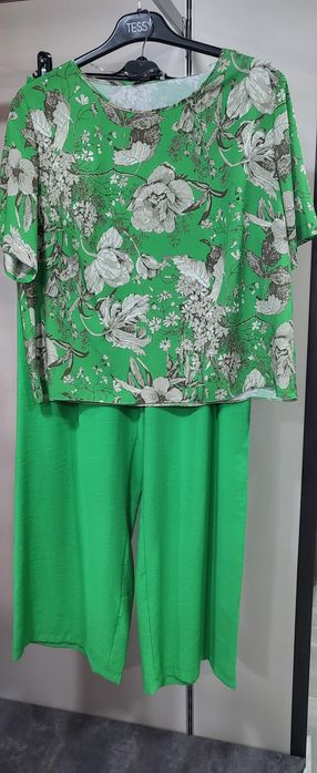 Костюм женский брючный