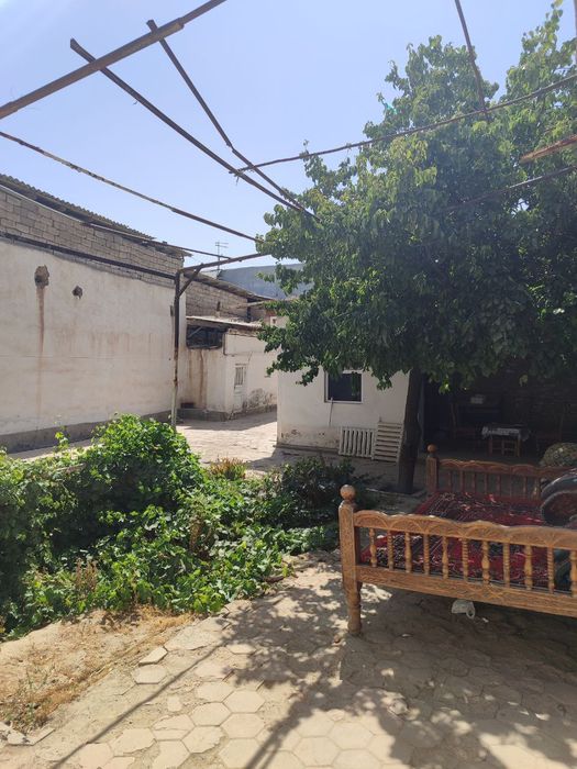 Ховли сотилади Қарши шахар марказидан