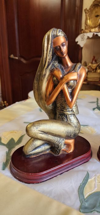 Статуэтки Африканки