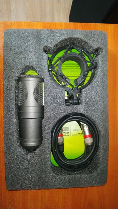 Студийный микрофон Takstar SM-7B