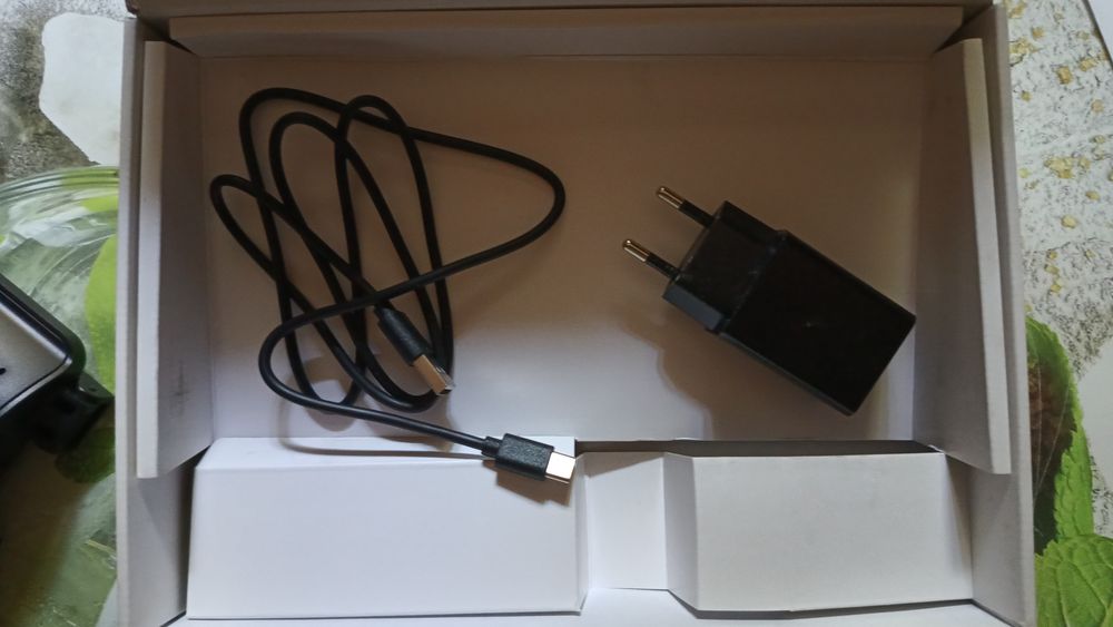 Продаю модем SW-CPE-C2A4W5 черный