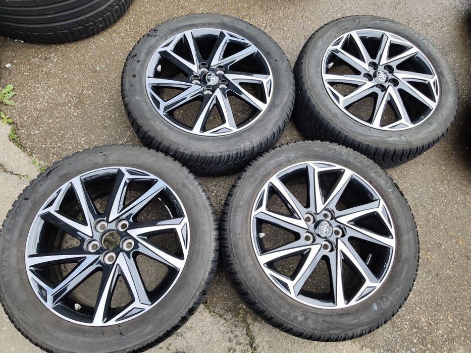 16" оригинални алуминиеви джанти за Toyota Yaris hybrid.