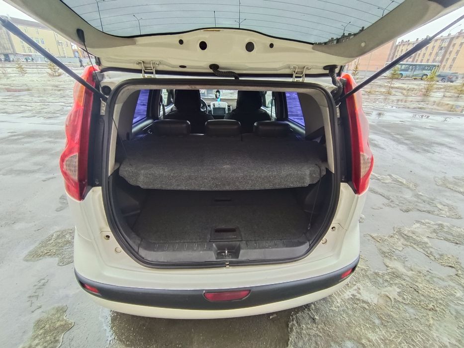 Продается Nissan note 2007 года, 1.6 автомат!