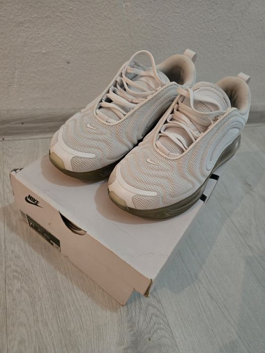 Маратонки Nike Air max