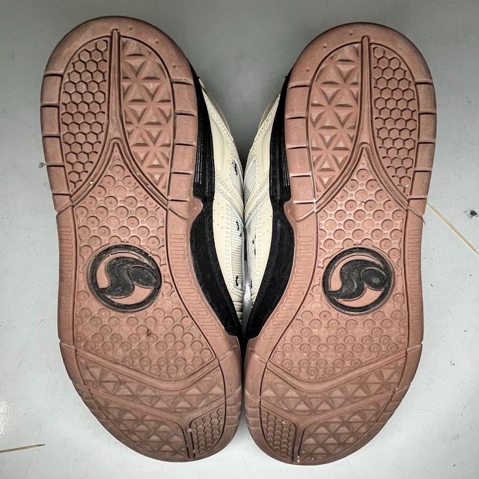 DVS shoes 41,5 размер