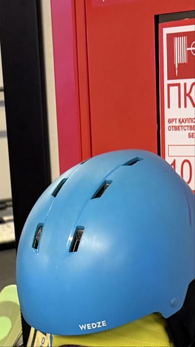 Горнолыжный детский шлем