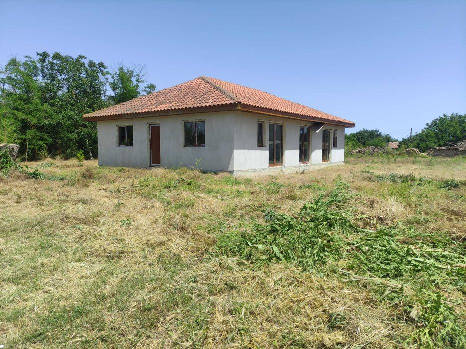 Продава се Къща в с. Храброво, Област Варна - 140 кв.м за 393 €/кв.м - Снимка #1