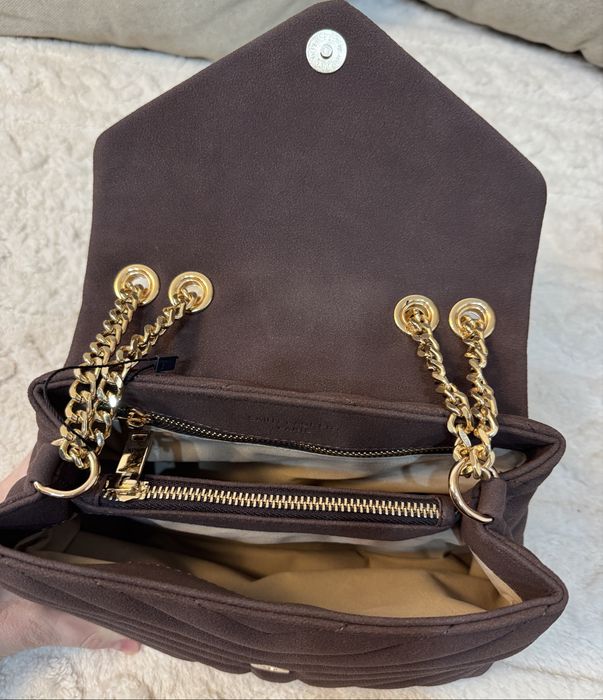Geanta YSL maro.